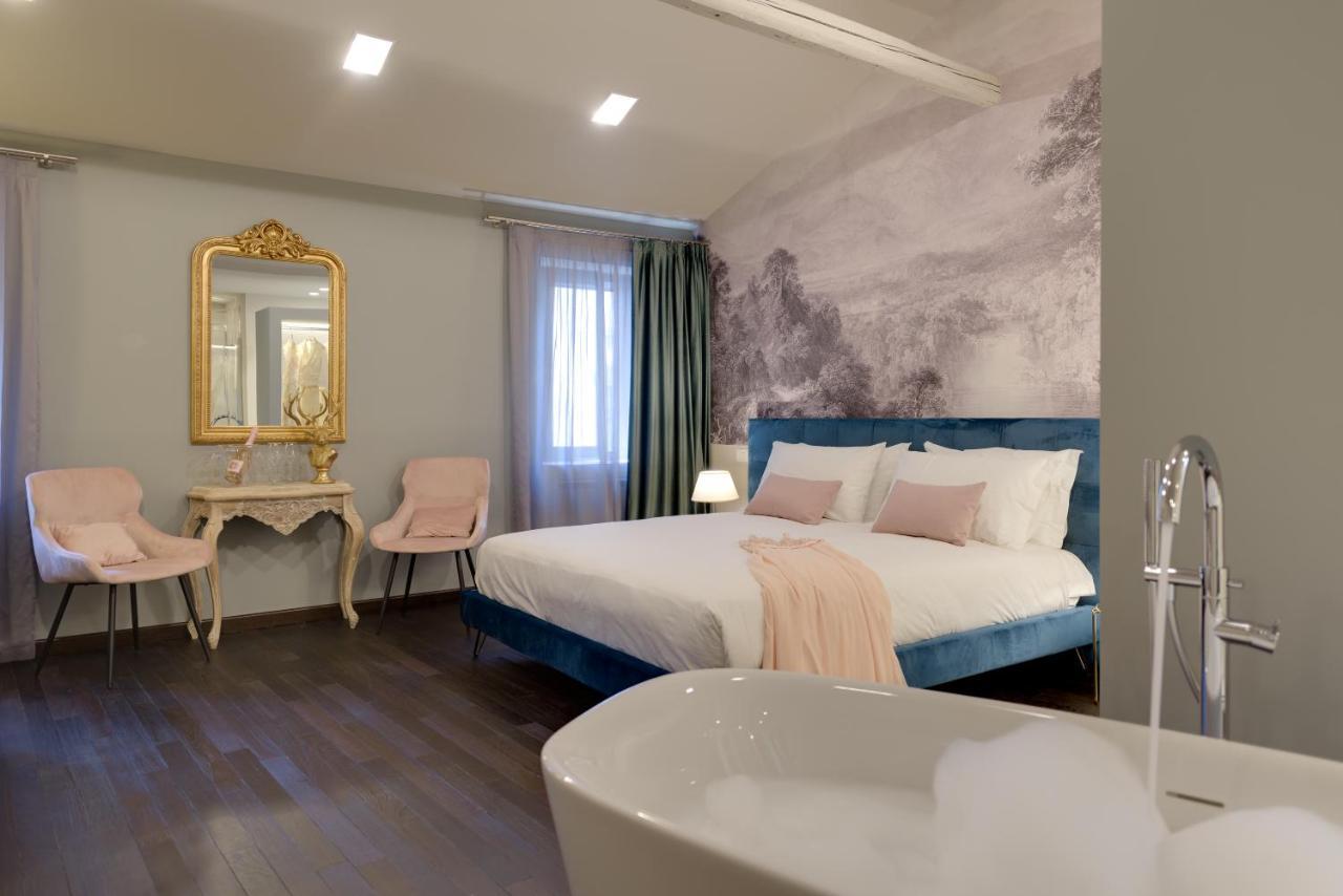 Palazzo Duomo Suites In Udine Center Zewnętrze zdjęcie
