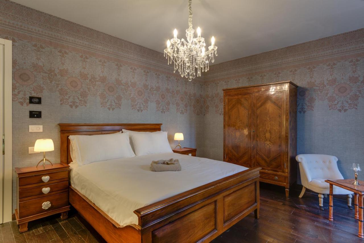 Palazzo Duomo Suites In Udine Center Zewnętrze zdjęcie